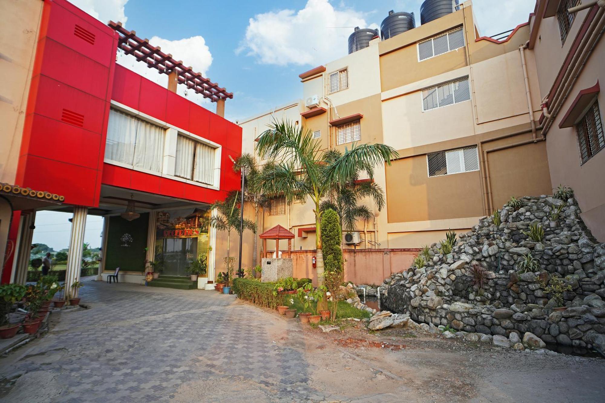 Gharana Resort !! Best Family Resort Near Kolkata With Swimming Pool !! Singur Exterior photo