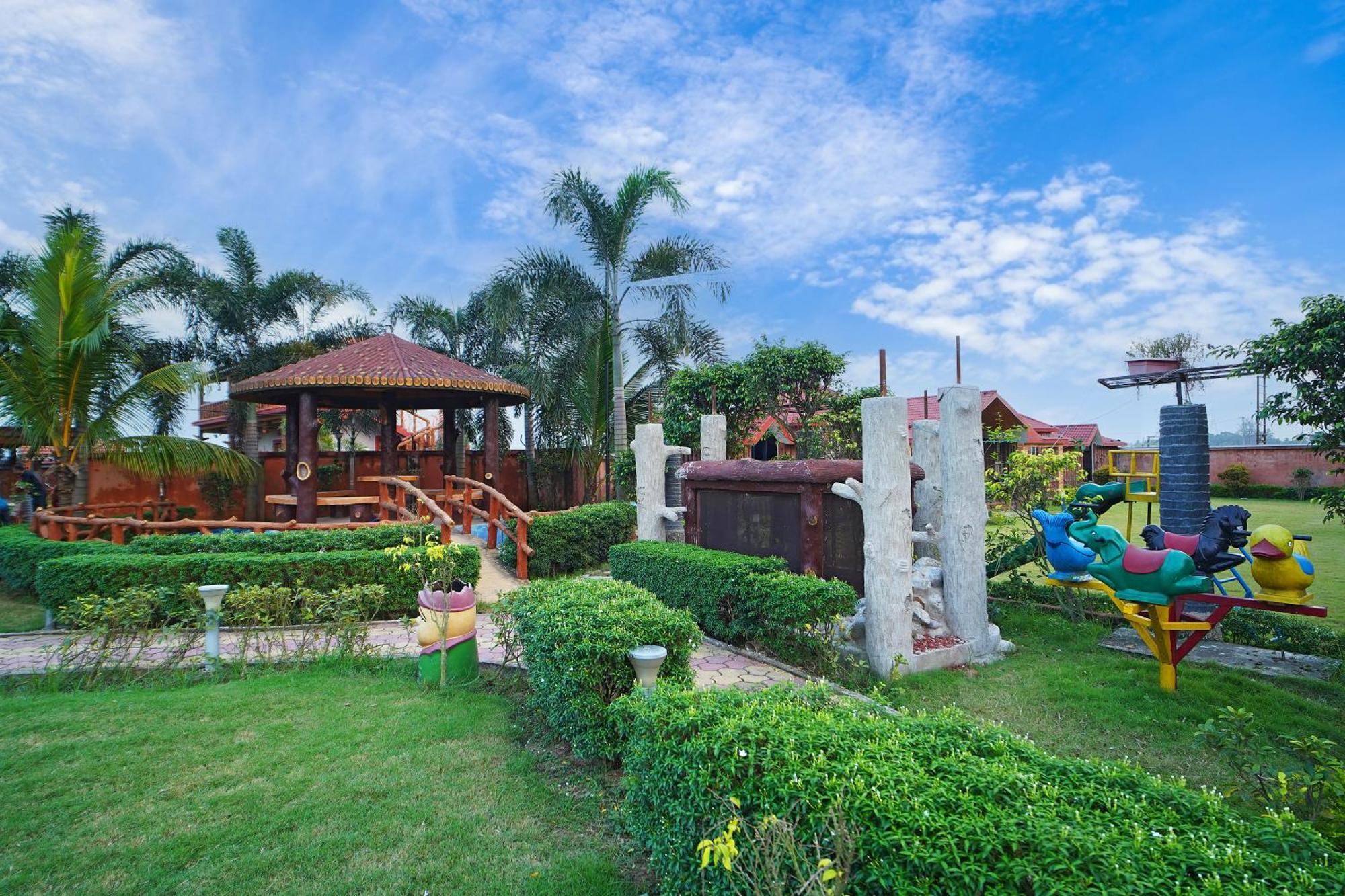 Gharana Resort !! Best Family Resort Near Kolkata With Swimming Pool !! Singur Exterior photo