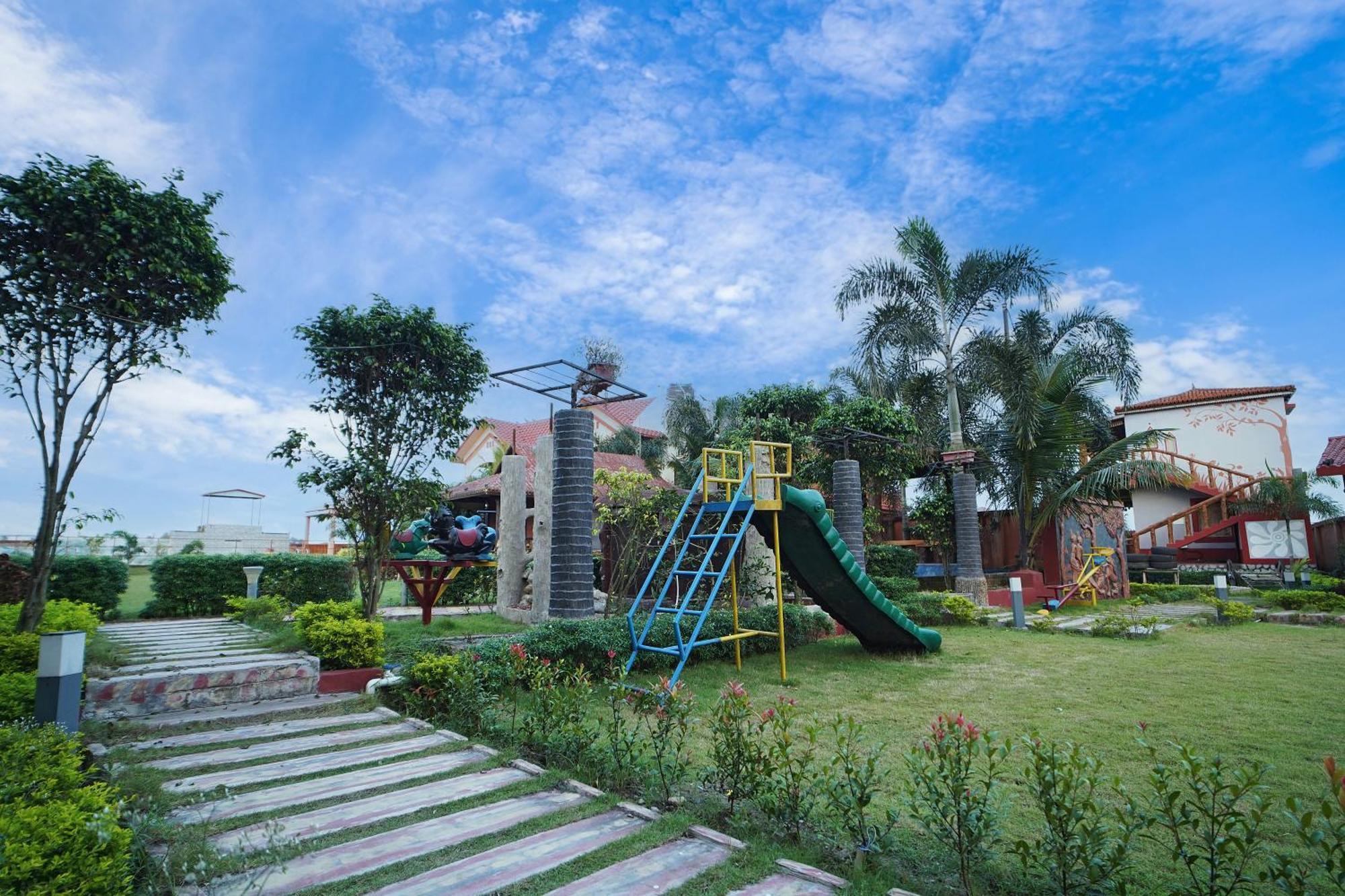 Gharana Resort !! Best Family Resort Near Kolkata With Swimming Pool !! Singur Exterior photo